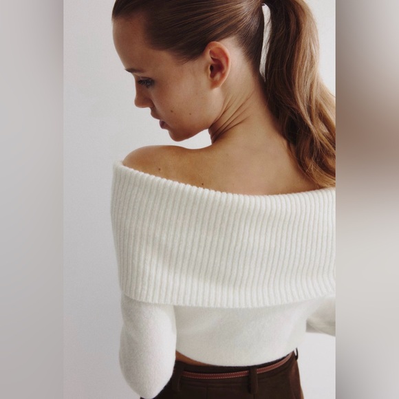 H&M OFF-THE-SHOULDER SWEATER - Picture 3 of 11